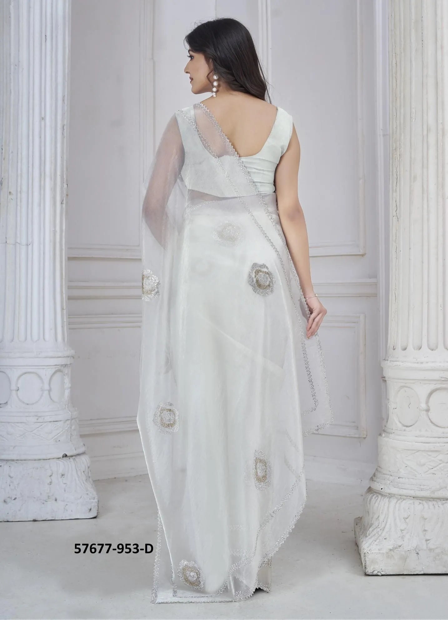 White Organza Zarkan-Work Beautiful Saree For Kitty-Parties