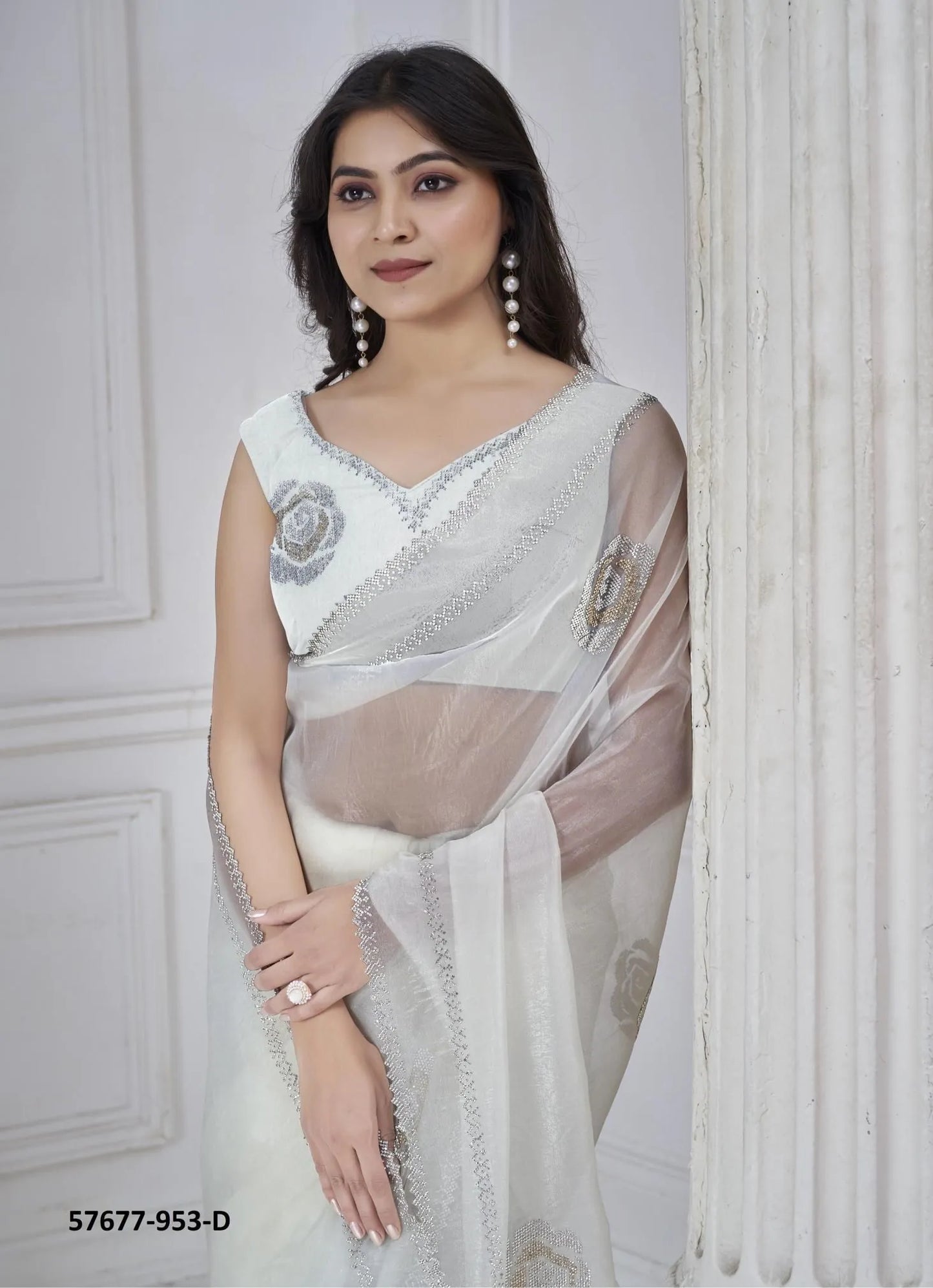 White Organza Zarkan-Work Beautiful Saree For Kitty-Parties