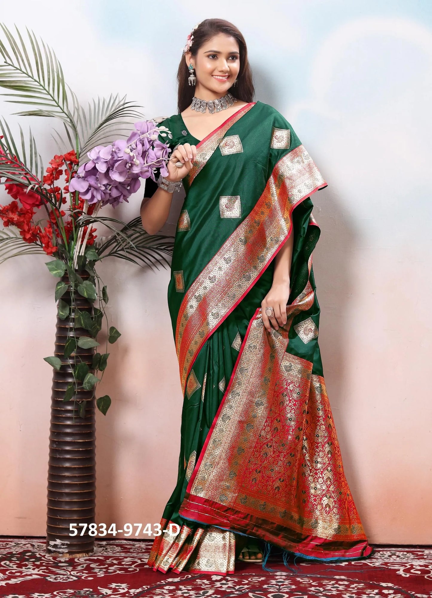 Dark Green Silk Woven Jacquard Saree For Traditional / Religious-Occasions
