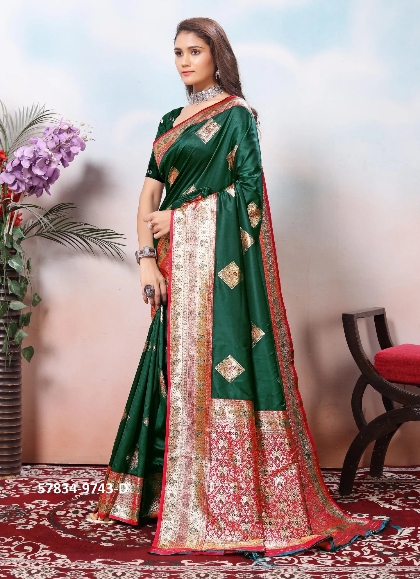 Dark Green Silk Woven Jacquard Saree For Traditional / Religious-Occasions