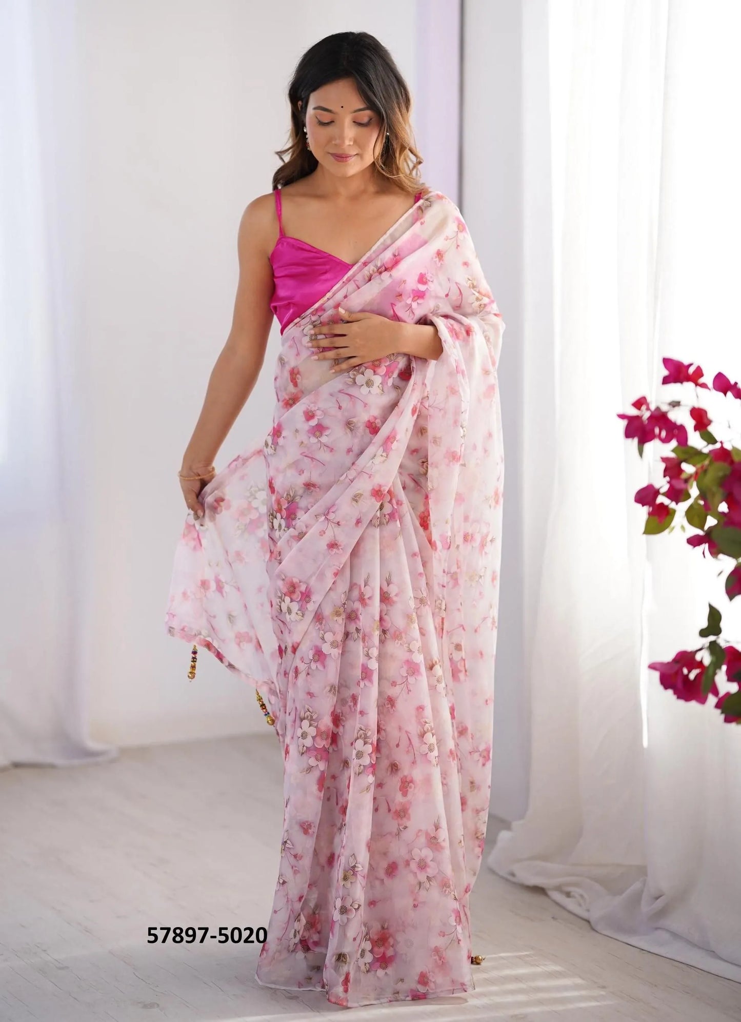 White Organza Fashionable Saree For Kitty-Parties