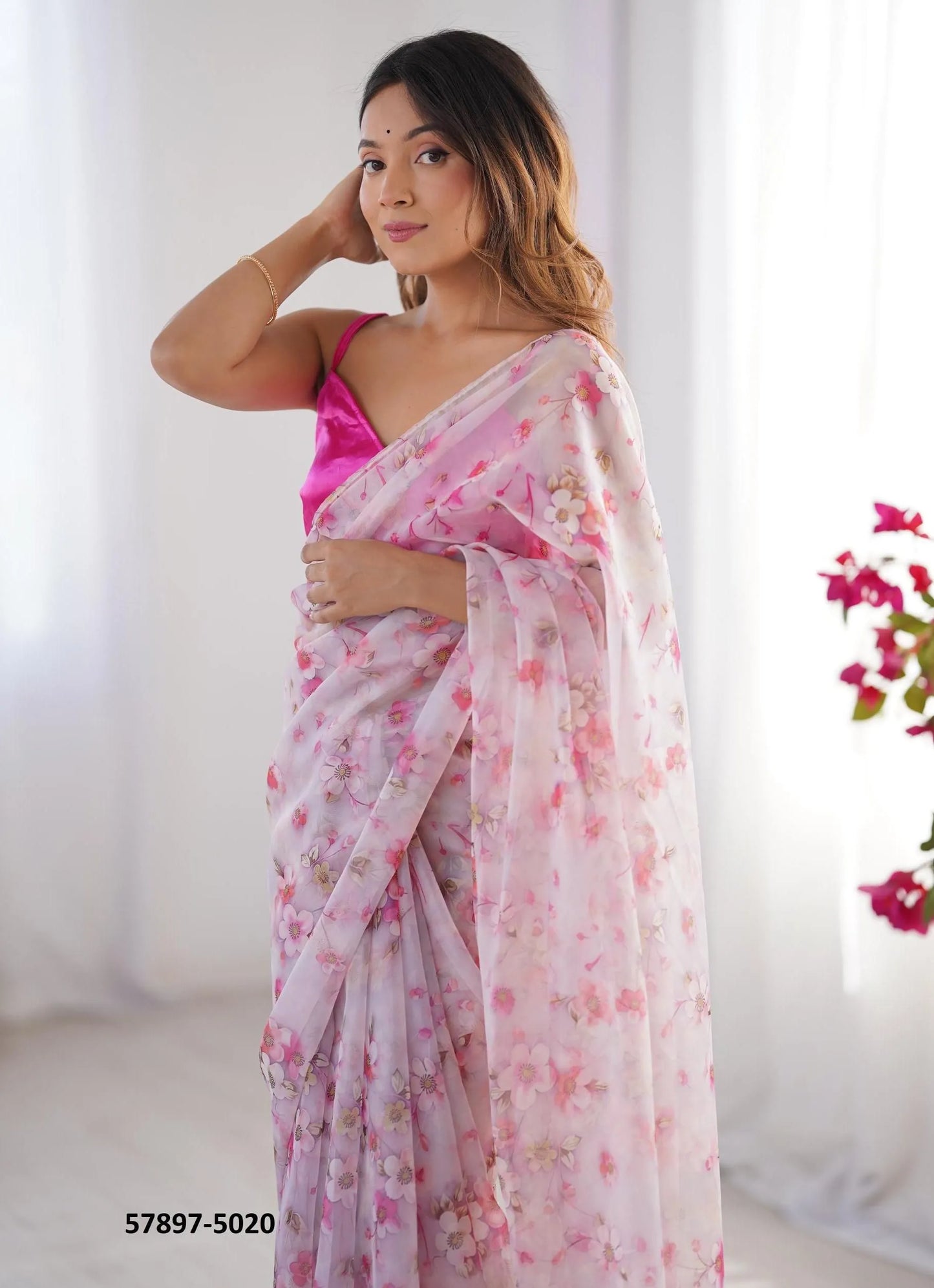 White Organza Fashionable Saree For Kitty-Parties