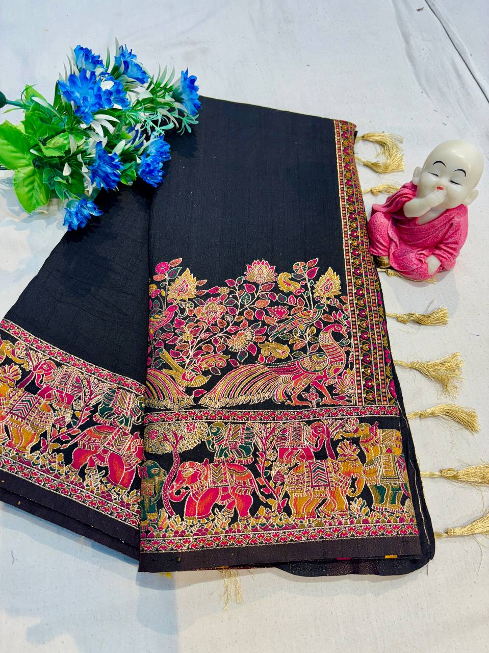 Black soft rajwadi pashmina silk weaving saree with lagdi patta pallu