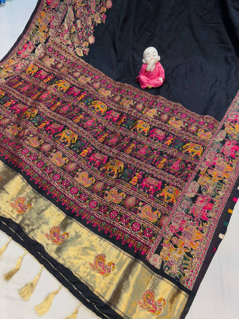 Black soft rajwadi pashmina silk weaving saree with lagdi patta pallu