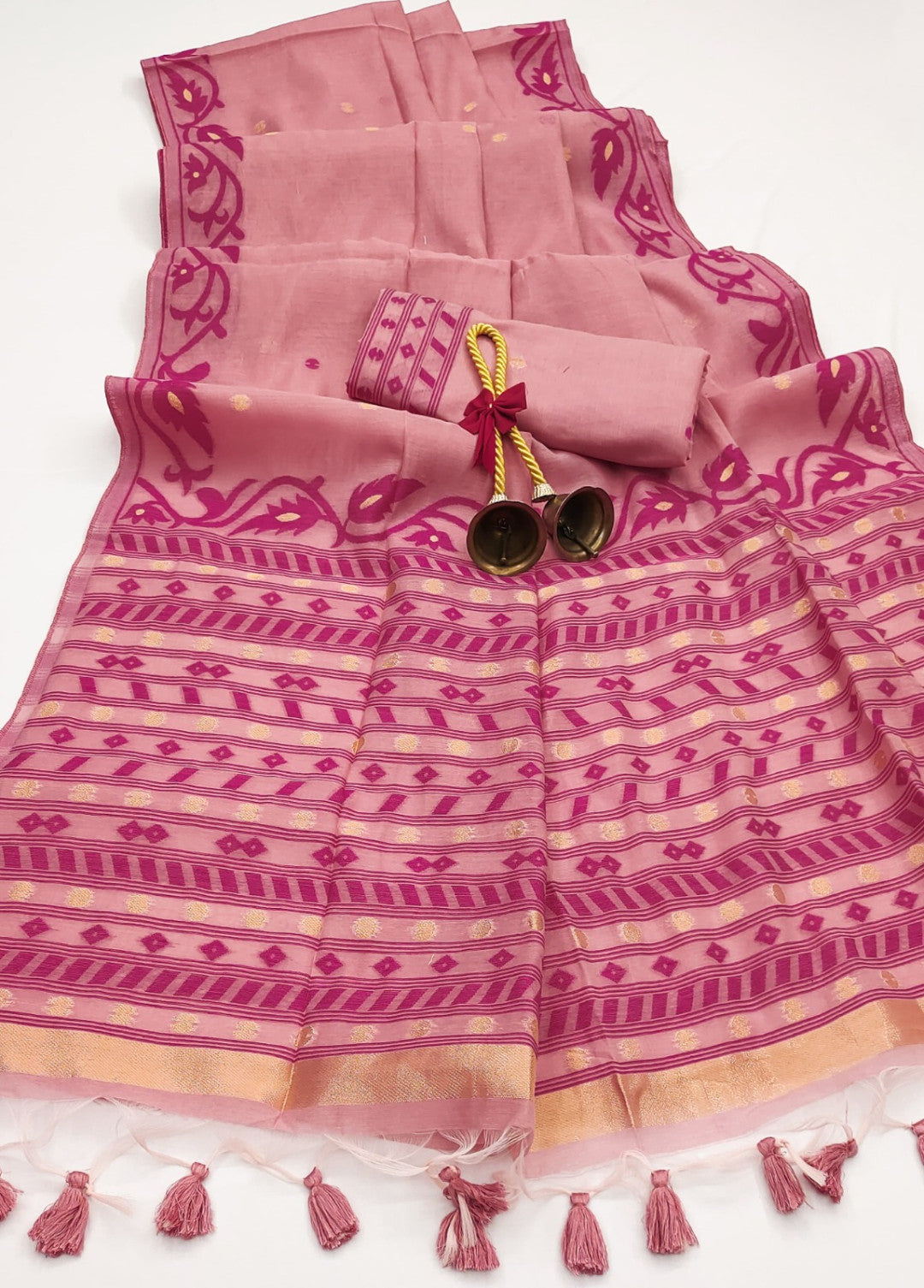 Pink soft mulmul cotton saree with jamdani weaving work
