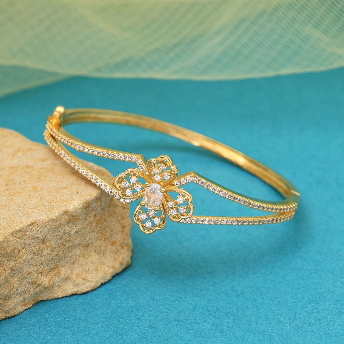 White Color American Diamond Bracelet