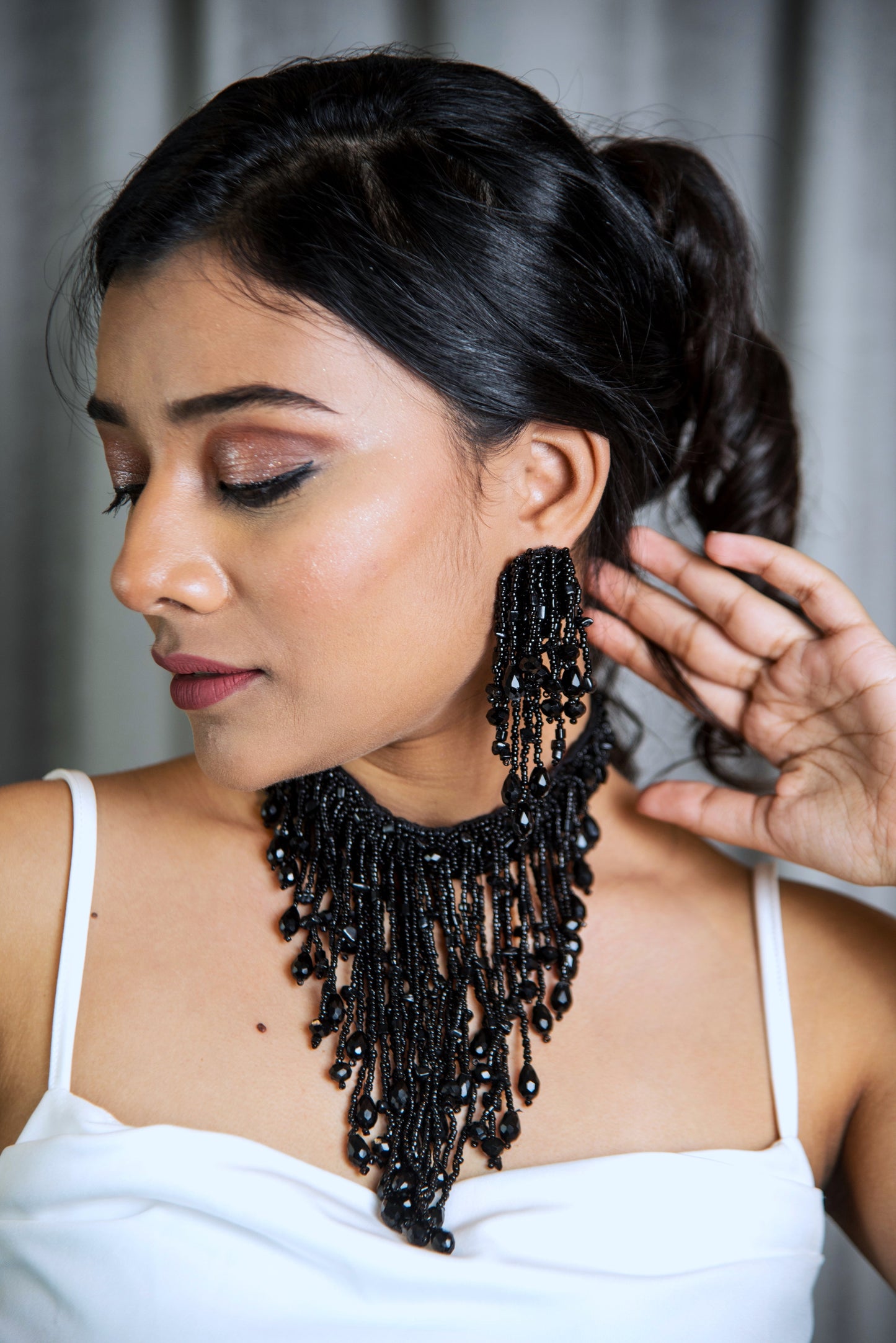 Helen Set, Necklace and Earrings - Black