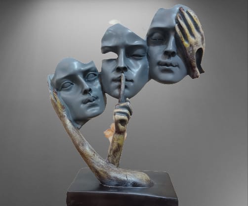 3 Face