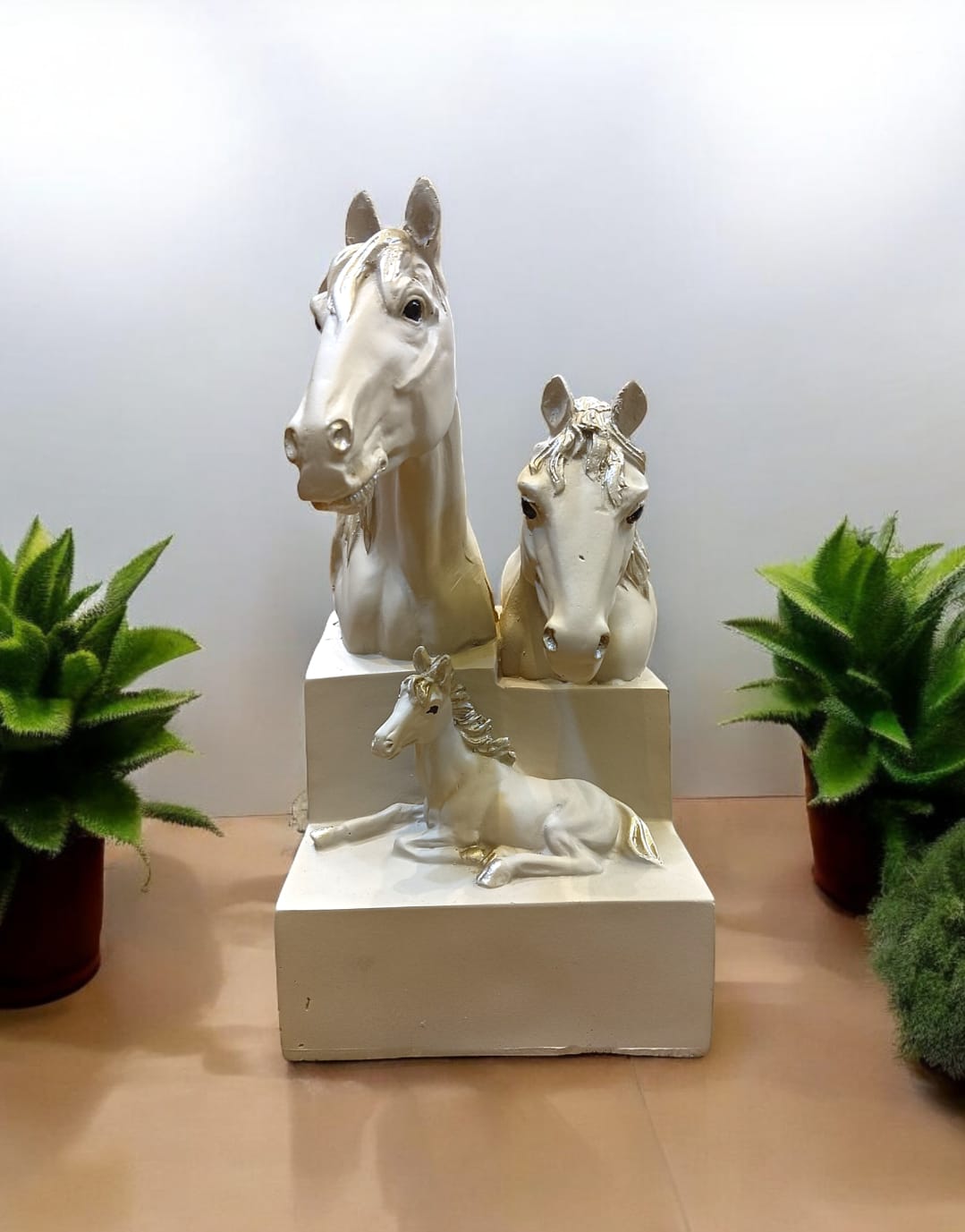 Cream Horse Family