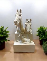Cream Horse Family