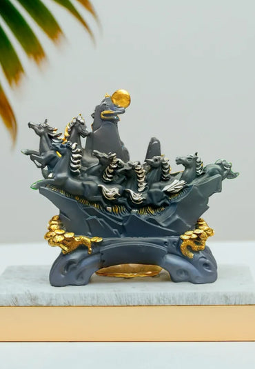 7 Blue Horse