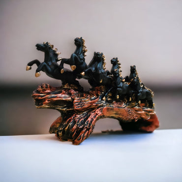 8 Horse