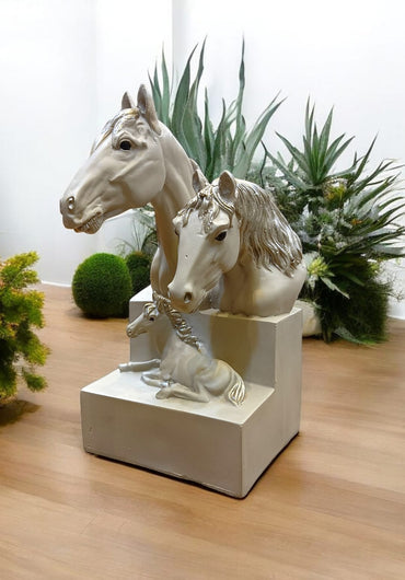 Cream Horse Family