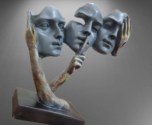 3 Face