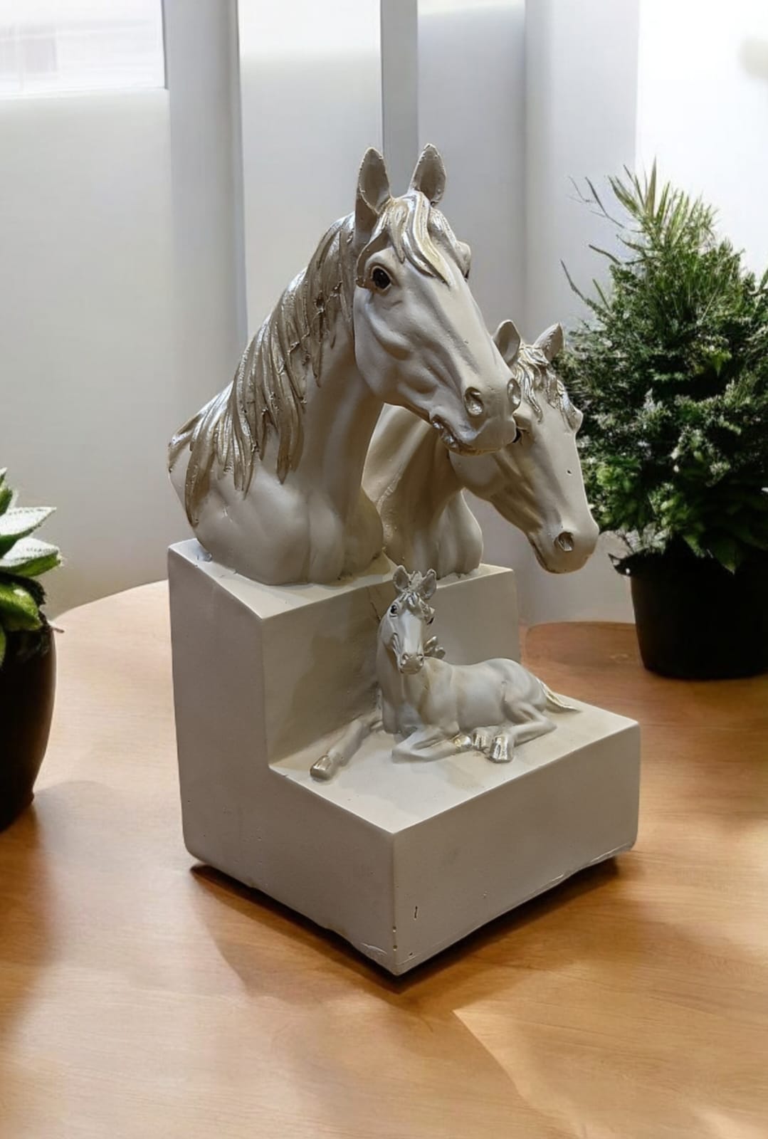 Cream Horse Family