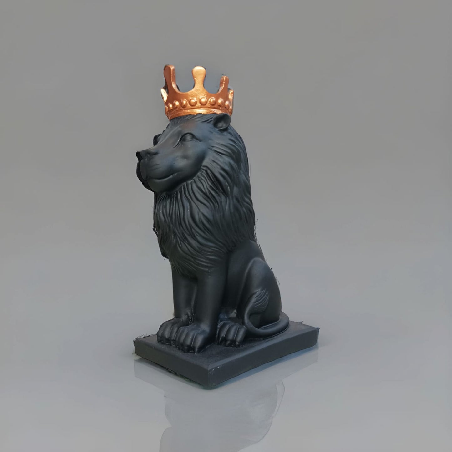Crown Lion ( Black)
