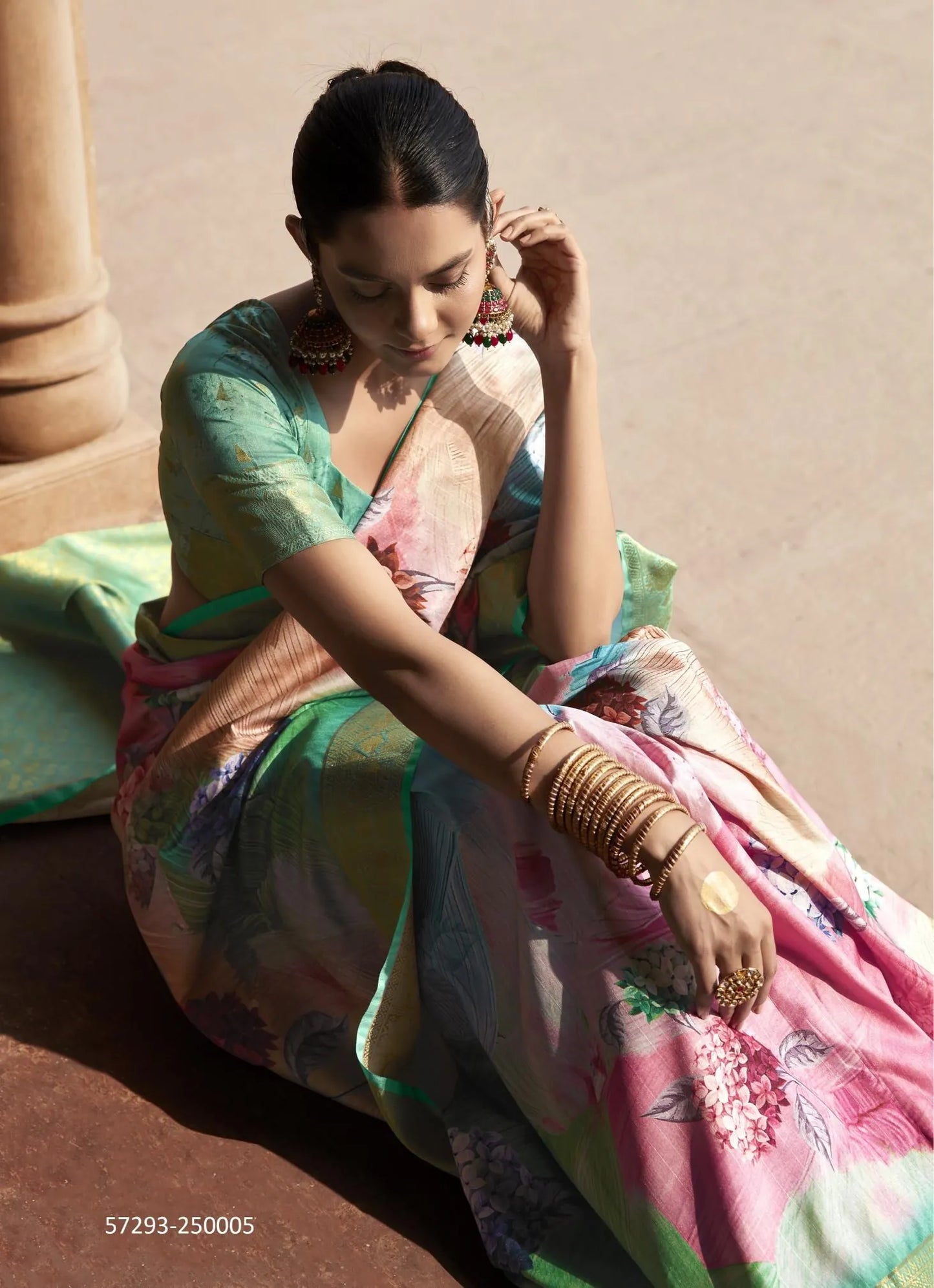 Sea Green Handloom Silk Floral Digitally Printed Party-Wear Saree
