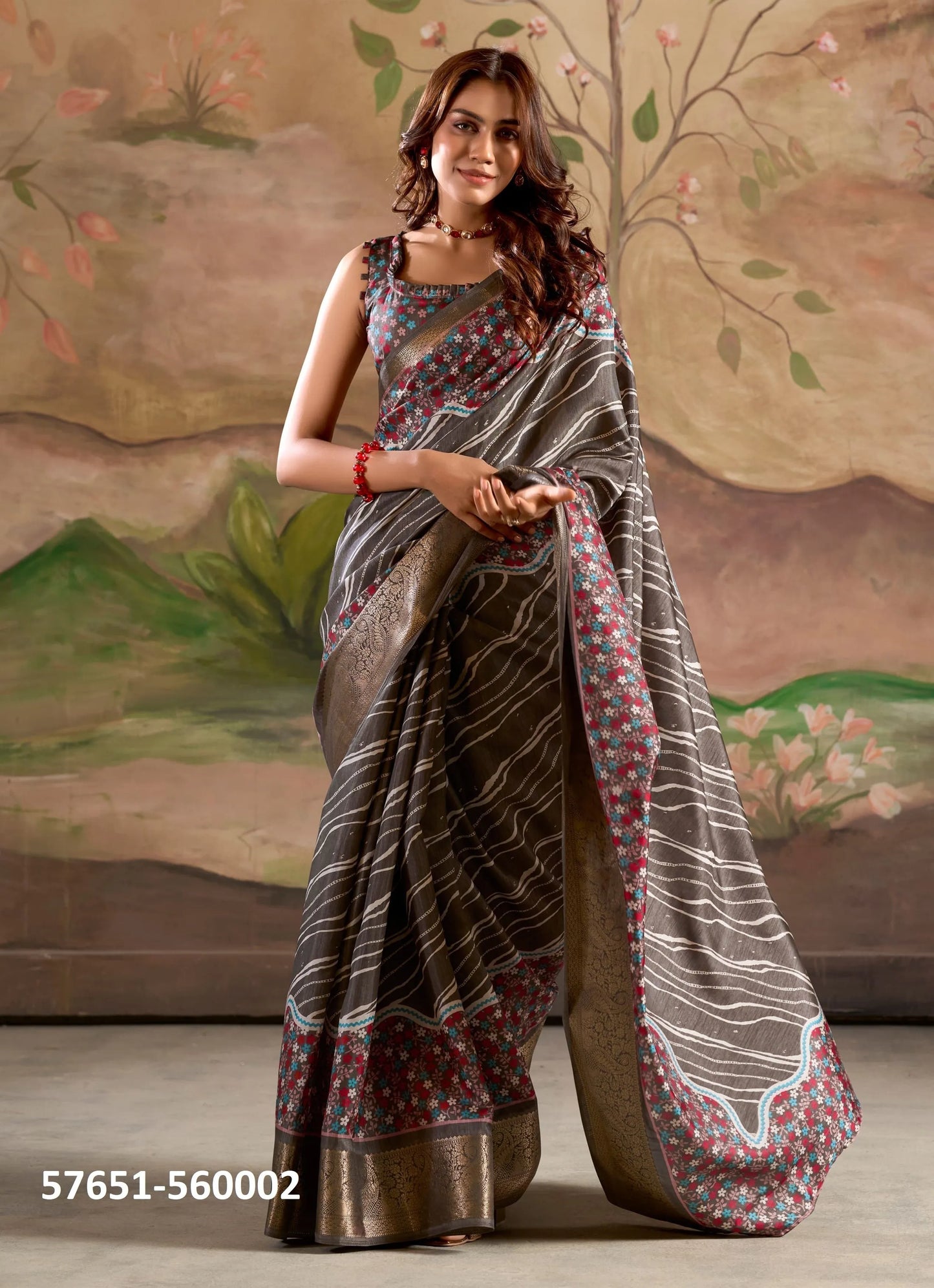 Gray Dolla Silk Printed Festive-Wear Saree