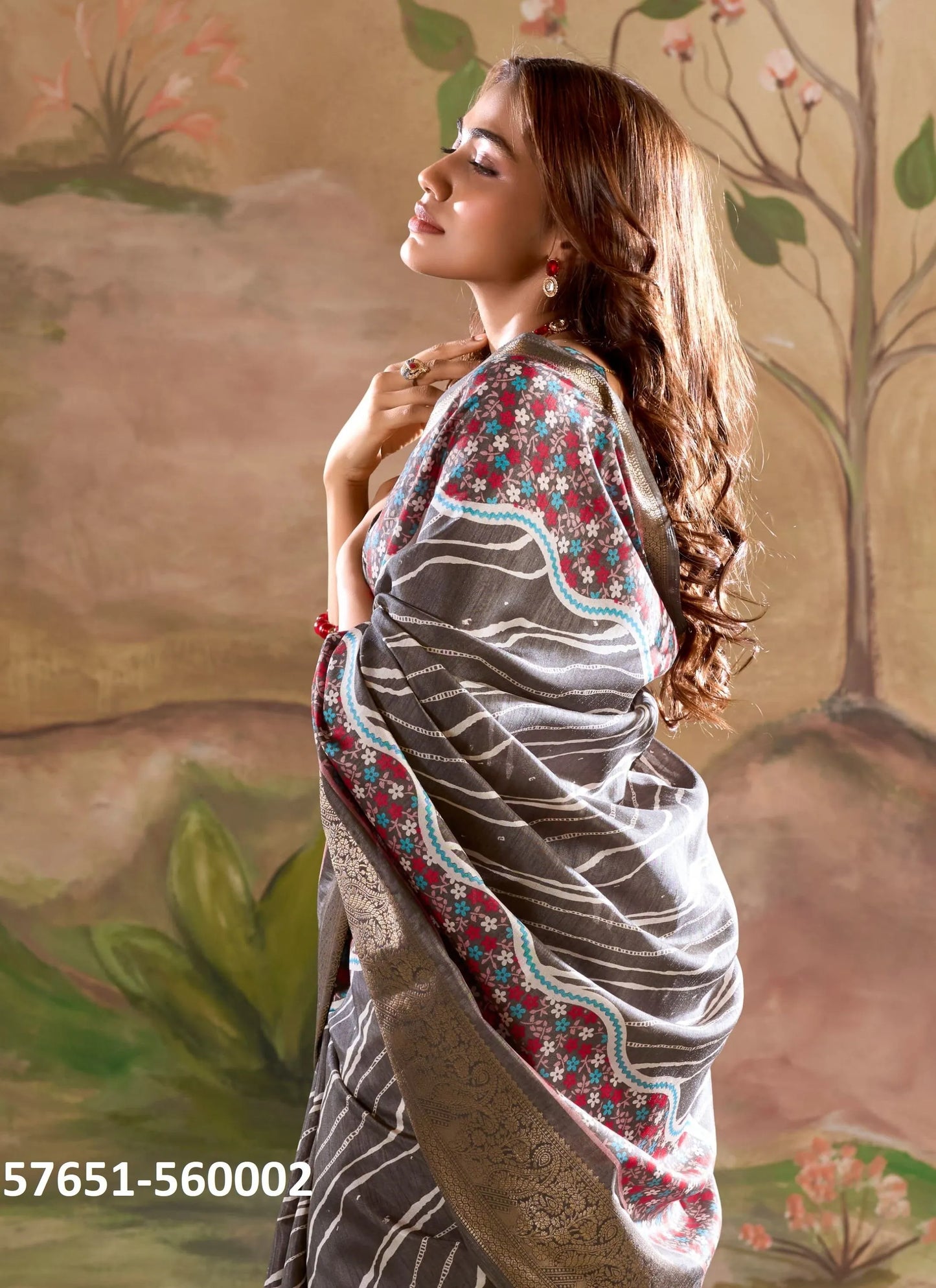 Gray Dolla Silk Printed Festive-Wear Saree