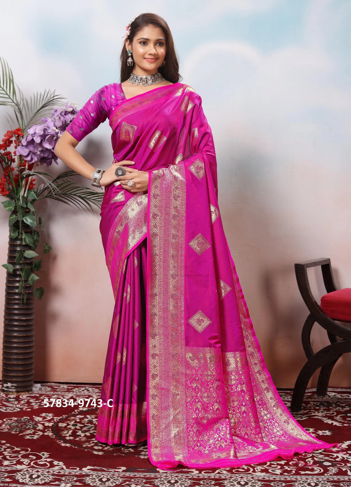 Magenta Silk Woven Jacquard Saree For Traditional / Religious-Occasions