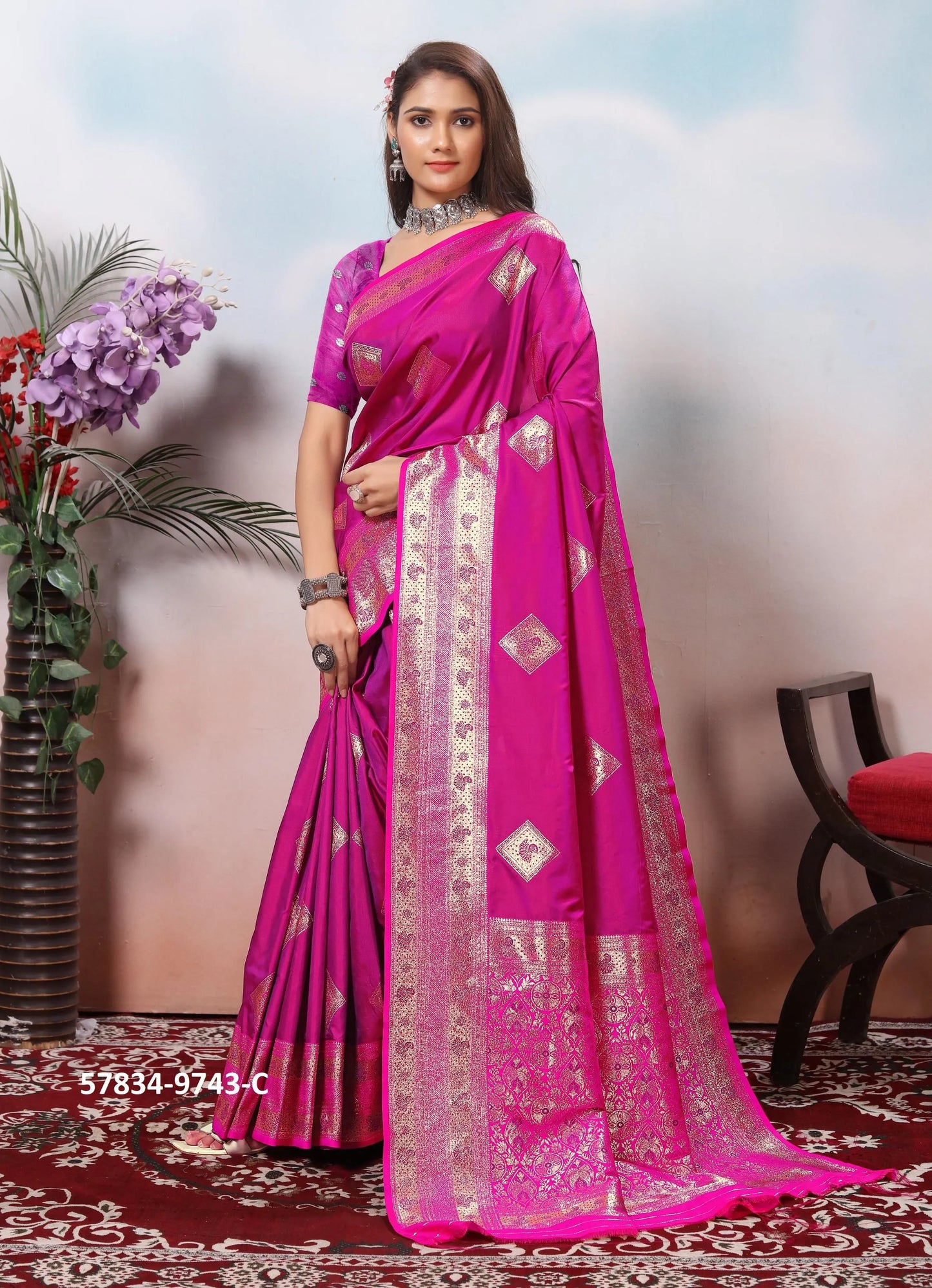 Magenta Silk Woven Jacquard Saree For Traditional / Religious-Occasions