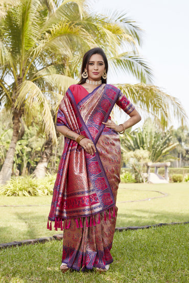 Golden zari weaving pink color rich kanjivaram silk sraee