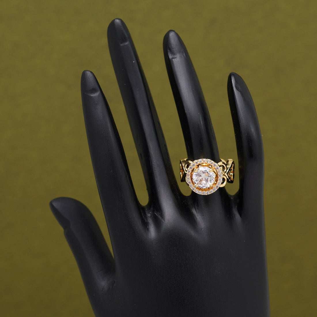 White Color American Diamond Finger Ring