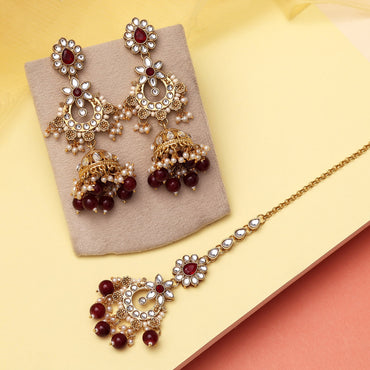 Maroon Color Kundan Earrings With Maang Tikka