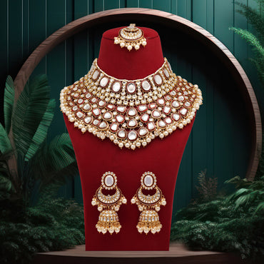 Maroon Color Kundan Necklace Set