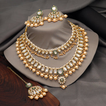 Gold Color Kundan Necklace Set