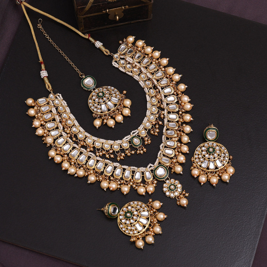 Gold Color Kundan Necklace Set