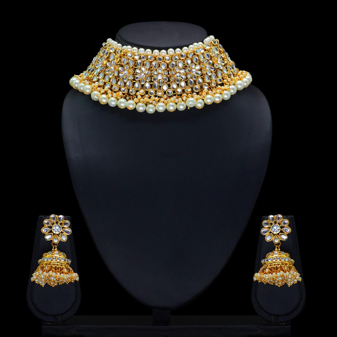 White Color Choker Kundan Necklace With Earring