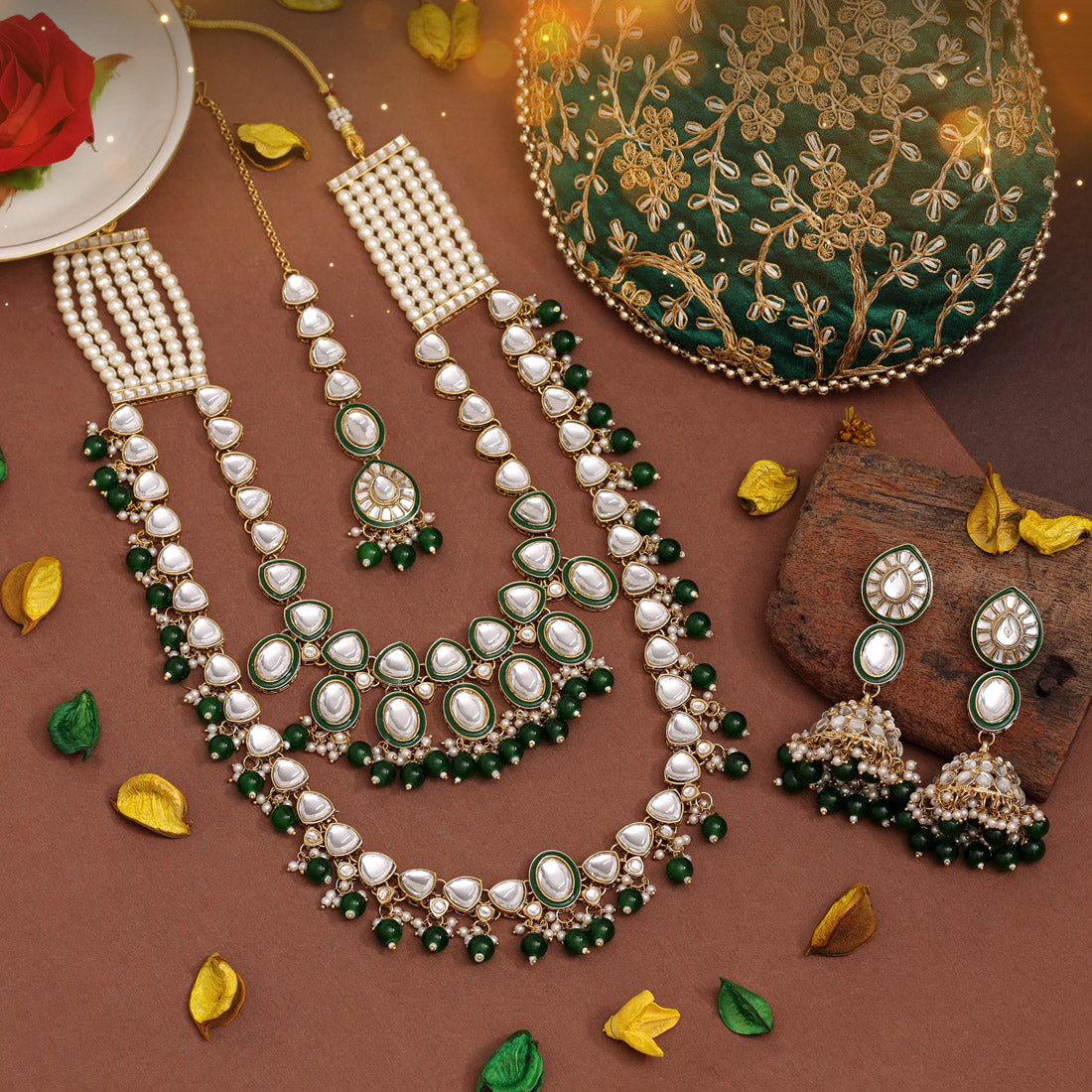 Green Color Kundan Necklace Set