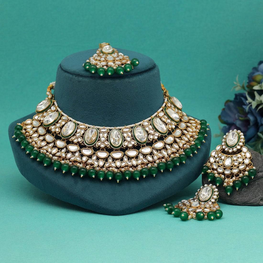 Green Color Kundan Necklace Set