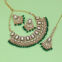 Green Color Kundan Necklace Set