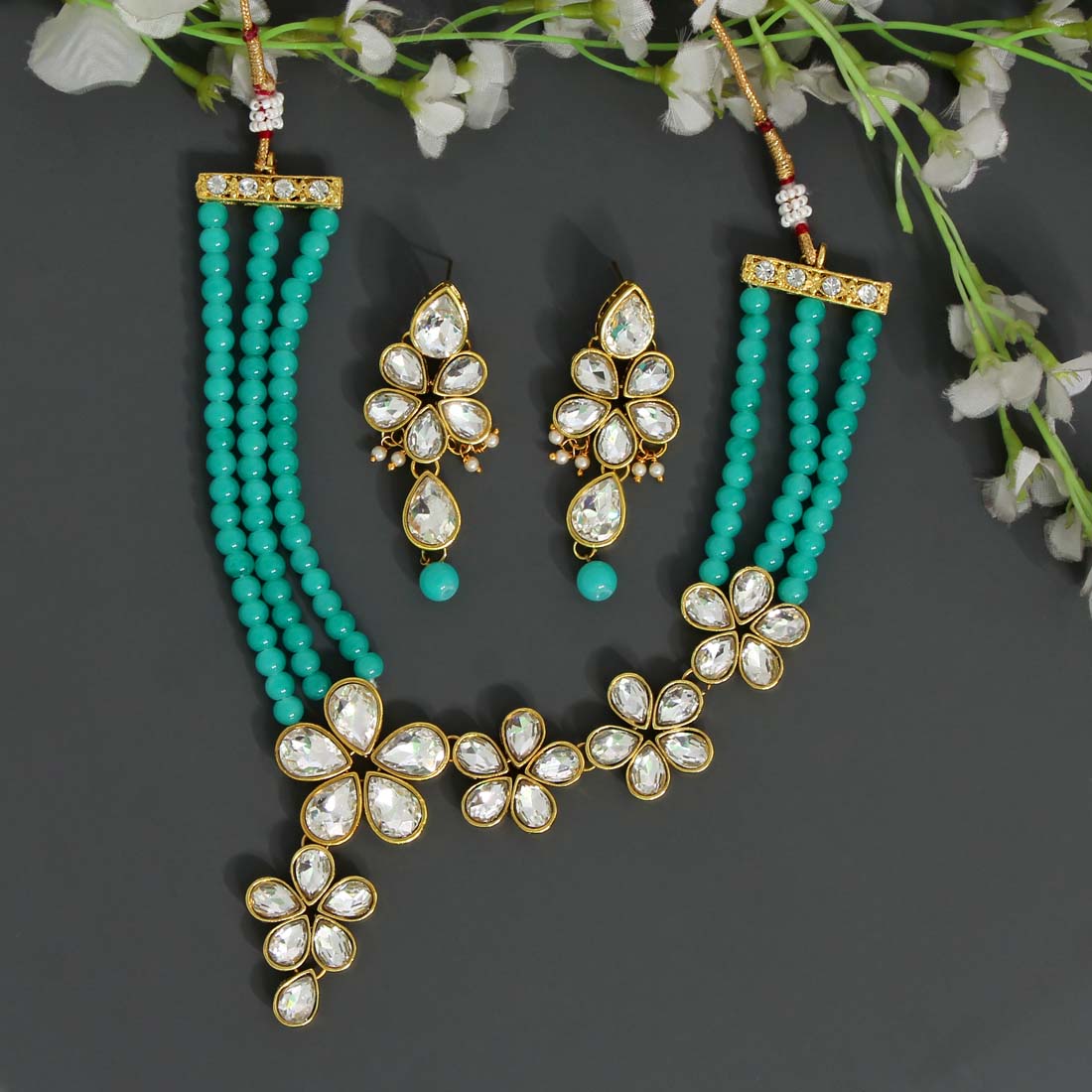 Rama Green Color Kundan Necklace Set