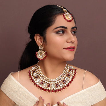 Maroon Color Kundan Necklace Set
