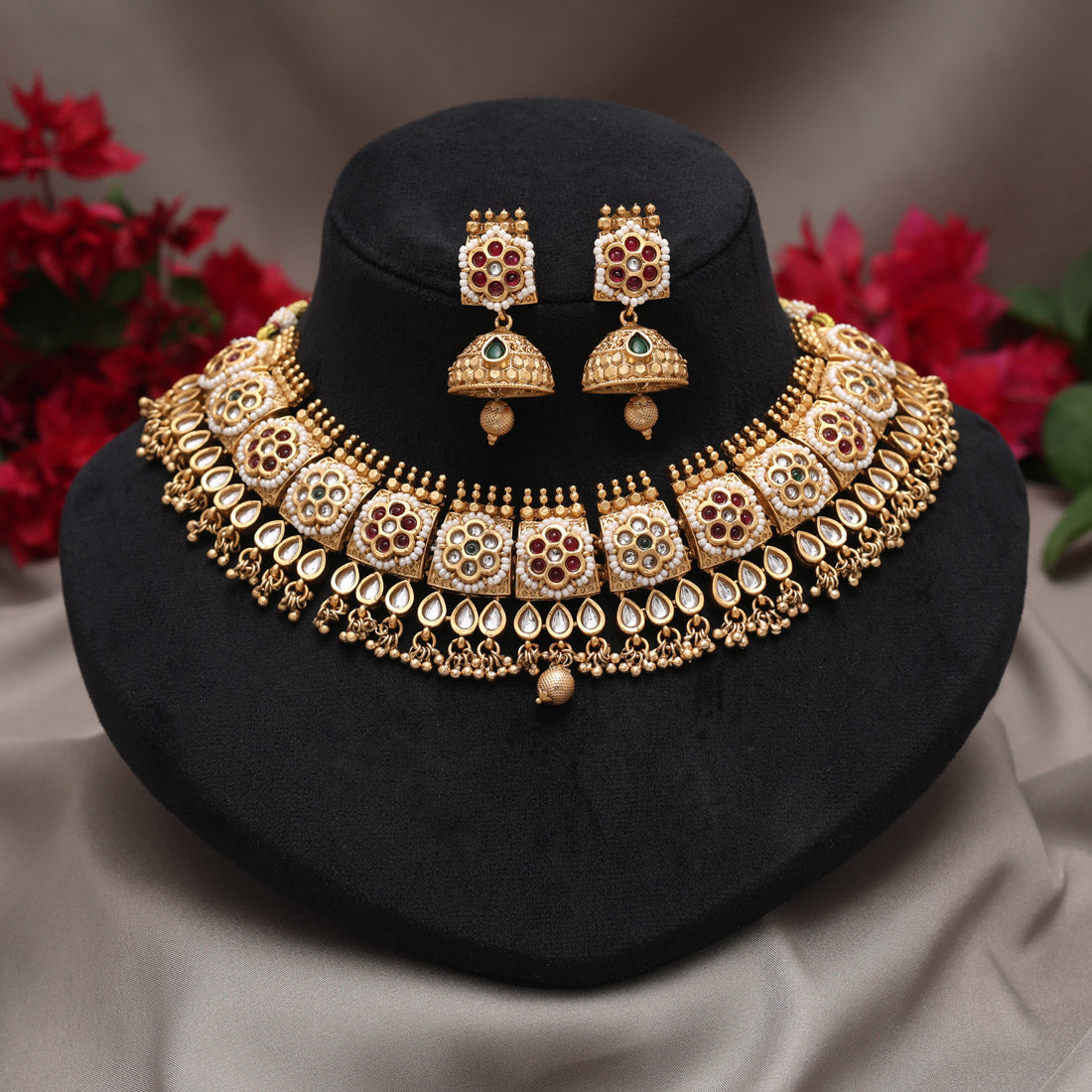 Rani & Green Color Matte Gold Rajwadi Temple Necklace Set
